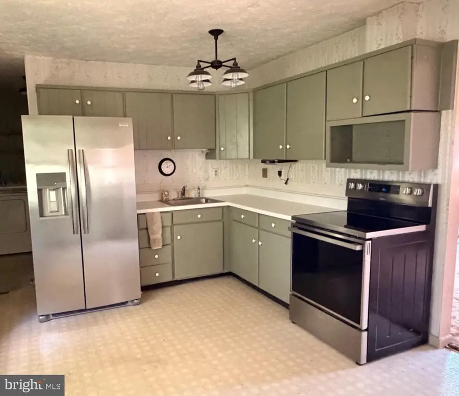 310 Crest Cir, Winchester, VA 22602 - #2