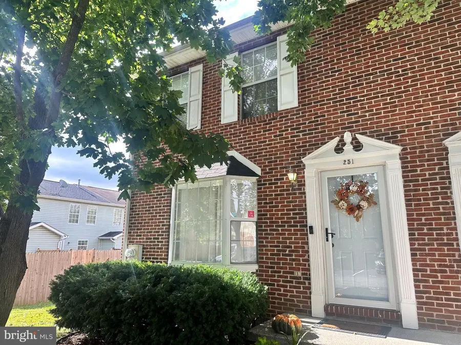 251 Waterford Ln, Winchester, VA 22602 - #2