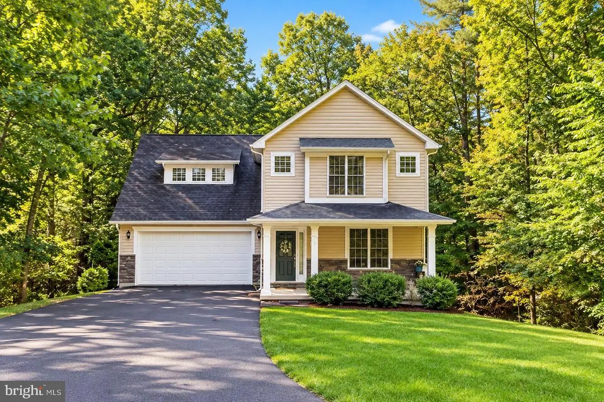 232 Greenbriar Cir, Cross Junction, VA 22625 - #1