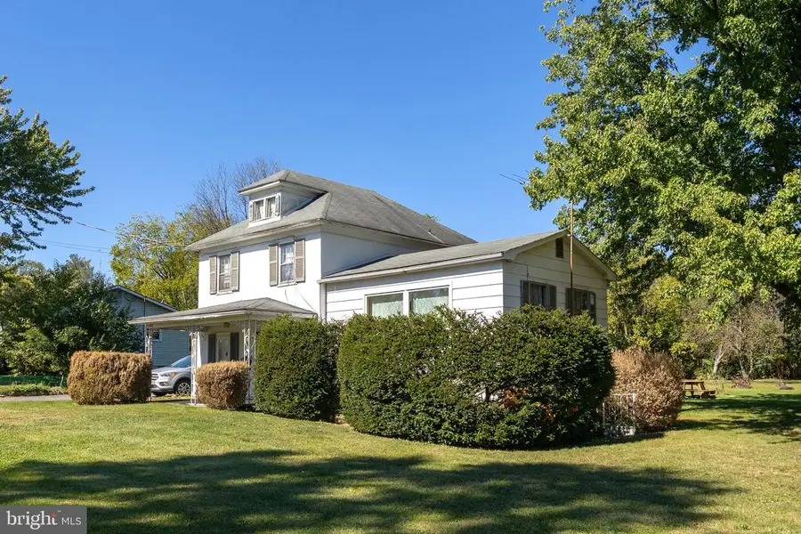 1591 Woodstock Ln, Winchester, VA 22602 - #3