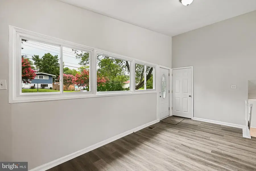 4103 Ivanhoe Ln, Alexandria, VA 22310 - Image #3