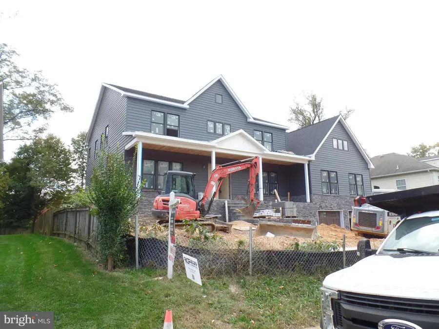 7631 Lisle Ave, Falls Church, VA 22043 - Image #2