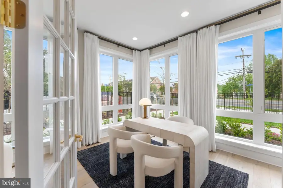 1624 Chain Bridge Rd, McLean, VA 22101 - Image #2