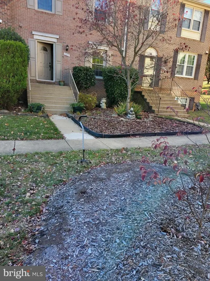 7520 Amesbury Ct, Alexandria, VA 22315 - Image #2