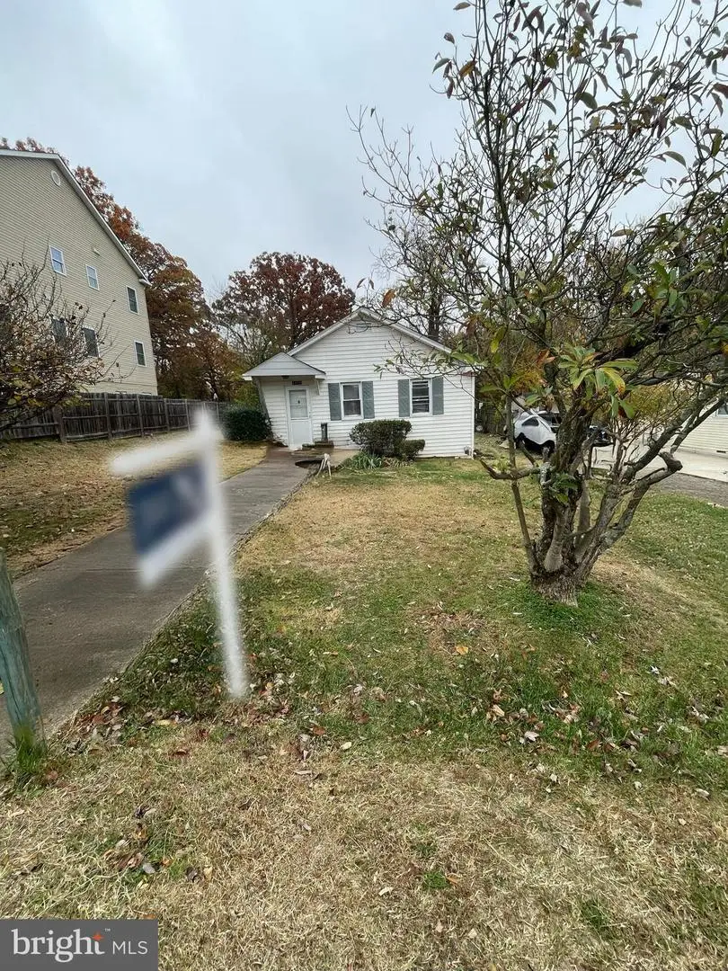 5715 Magnolia Ln, Falls Church, VA 22041 - Image #1