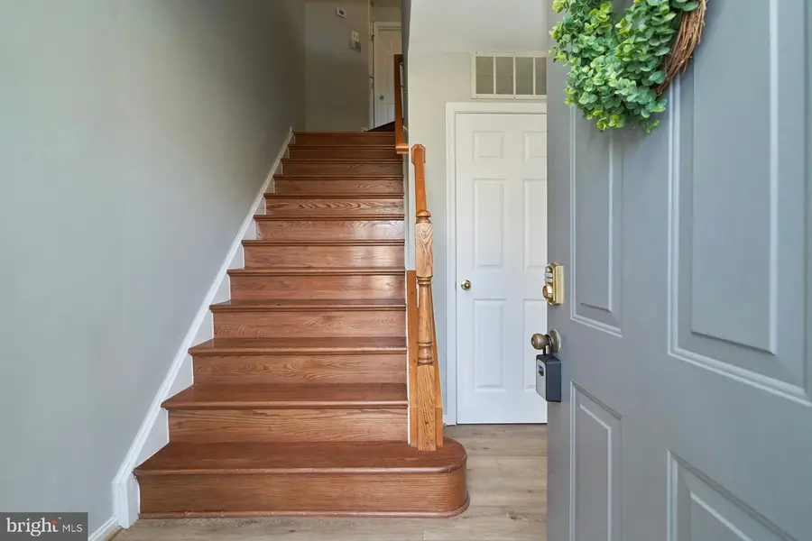 5105 Wyndham Rose Cv #115, Centreville, VA 20120 - Image #2