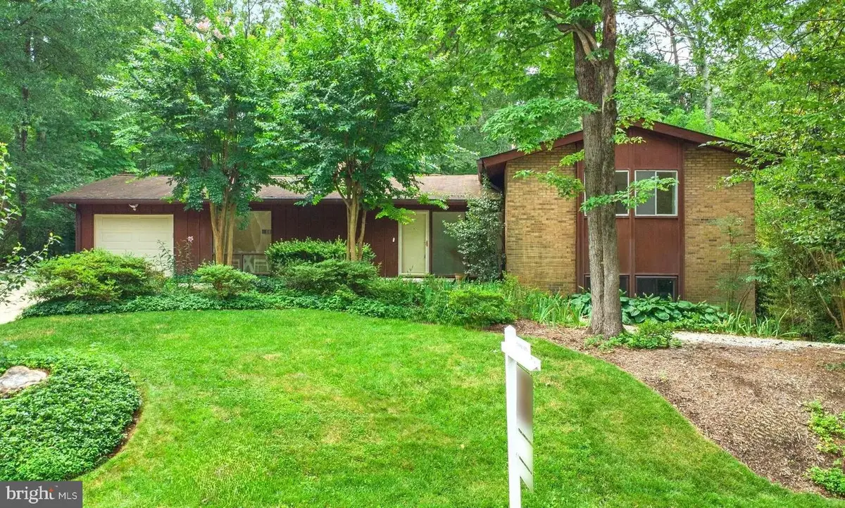 3207 Cunningham Dr, Alexandria, VA 22309 - Image #1