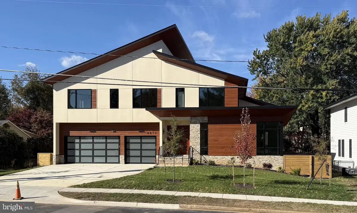 6816 Dean Dr, McLean, VA 22101 - Image #1