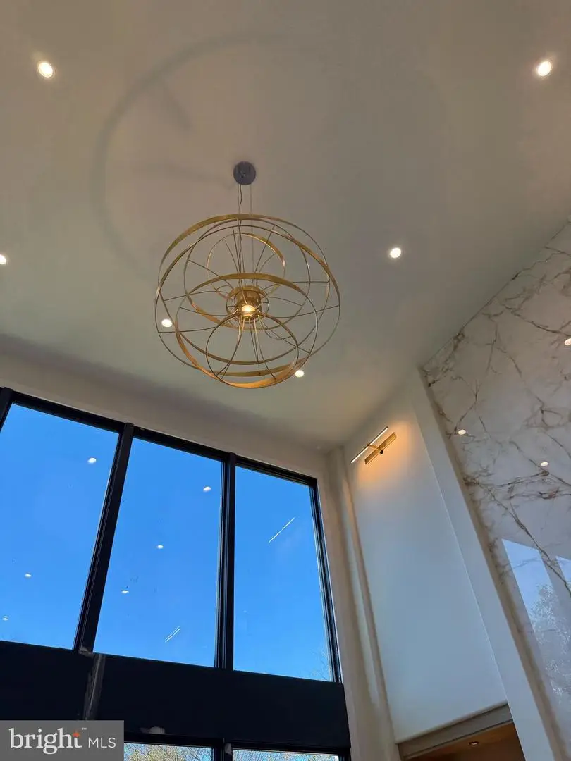 5909 Calla Dr, McLean, VA 22101 - Image #2