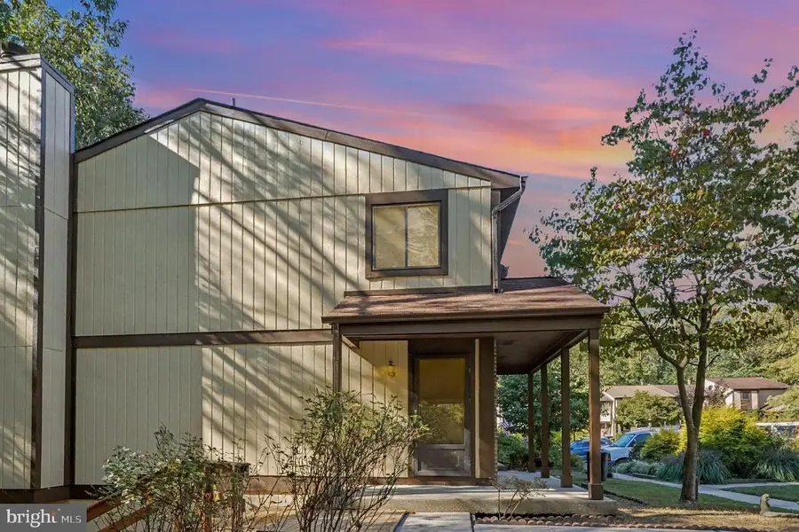 5879 Jacksons Oak Ct, Burke, VA 22015 - Image #3