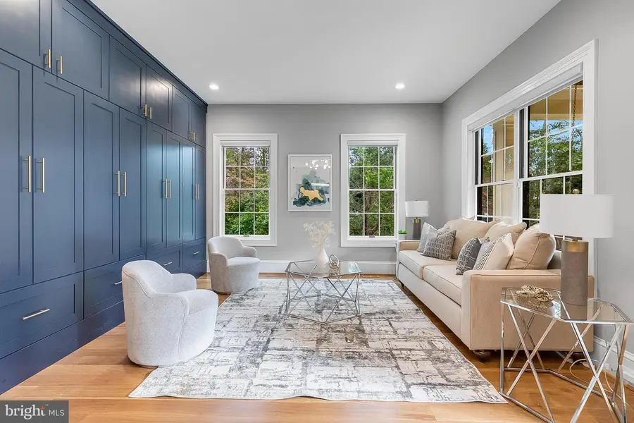 7002 River Oaks Dr, McLean, VA 22101 - Image #2