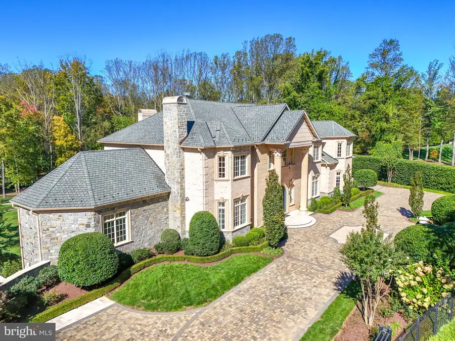 1174 Old Tolson Mill Rd, McLean, VA 22102 - Image #3