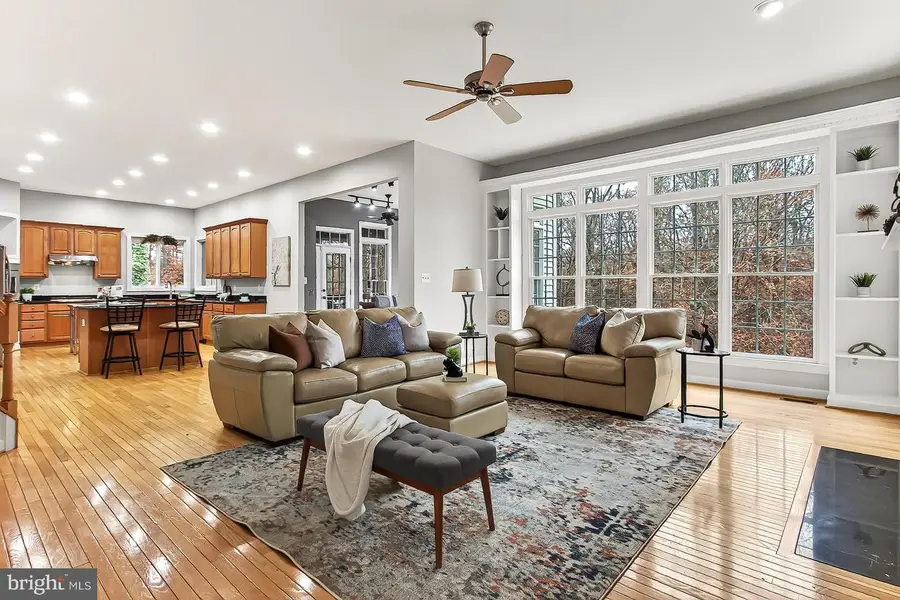 6209 Waterlily Ct, Alexandria, VA 22310 - Image #3