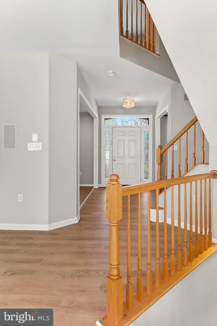 2410 Dakota Lakes Dr, Herndon, VA 20171 - Image #3