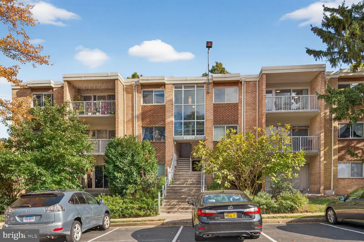 2907 Charing Cross Rd #14, Falls Church, VA 22042 - Image #1