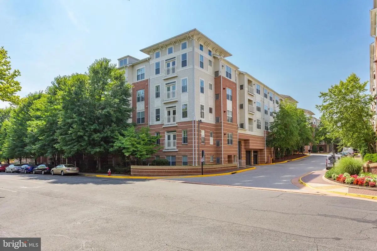 9480 Virginia Center Blvd #422, Vienna, VA 22181 - Image #1
