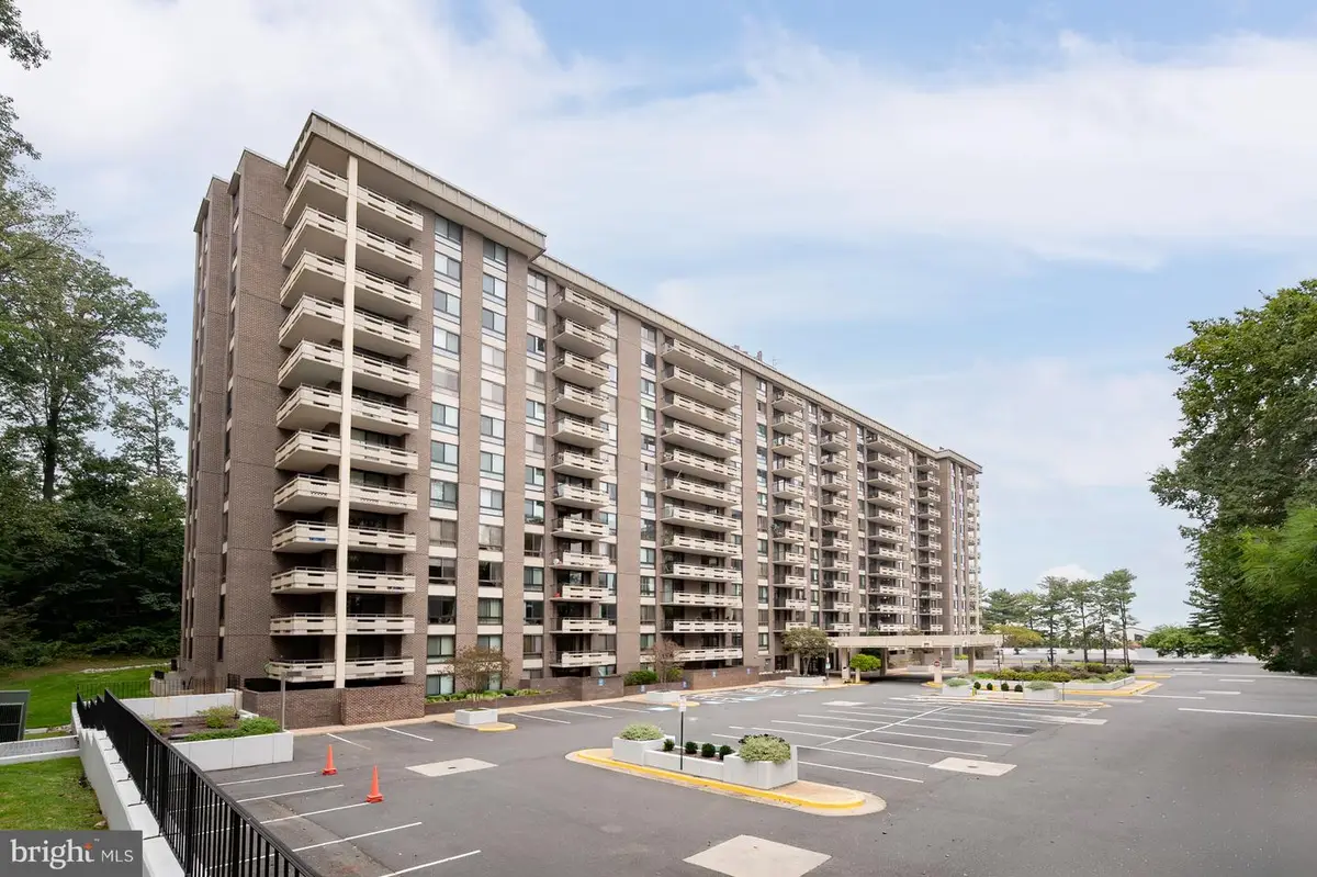 1808 Old Meadow Rd #1115, McLean, VA 22102 - Image #1