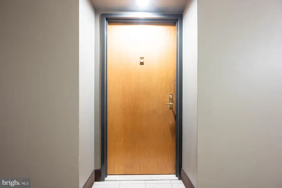 1808 Old Meadow Rd #1115, McLean, VA 22102 - Image #2