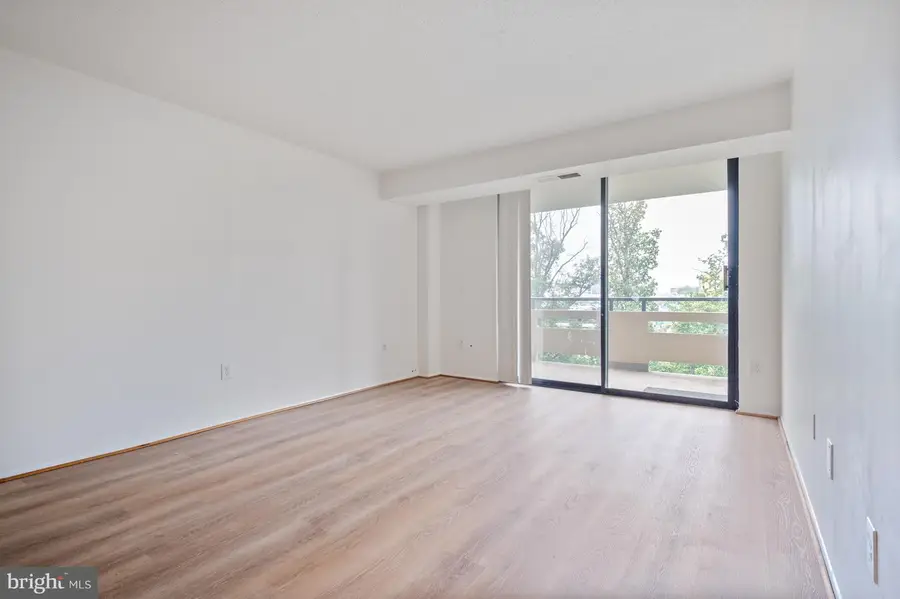 1808 Old Meadow Rd #1115, McLean, VA 22102 - Image #3