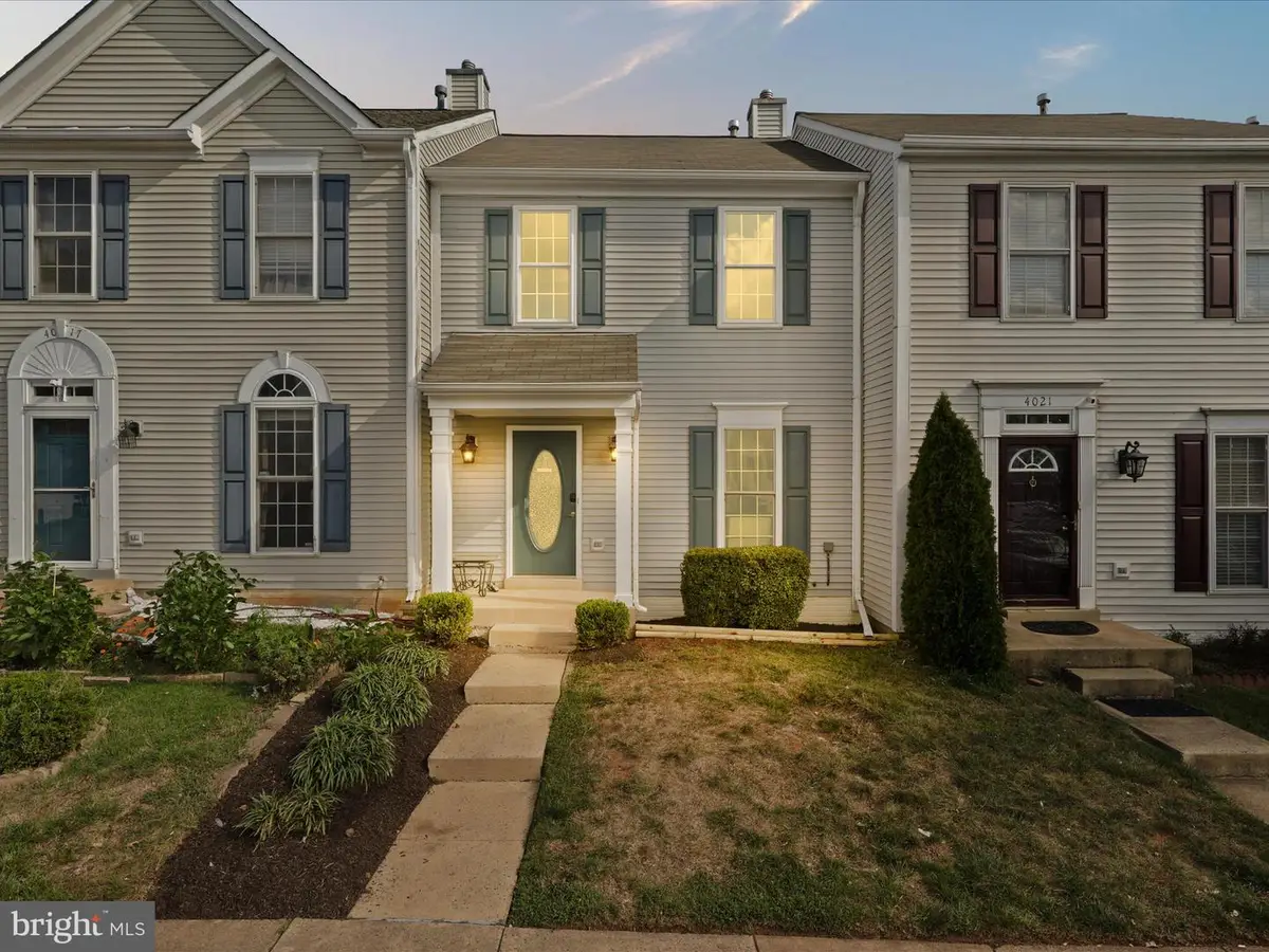 4019 Kimberley Glen Ct, Chantilly, VA 20151 - Image #1