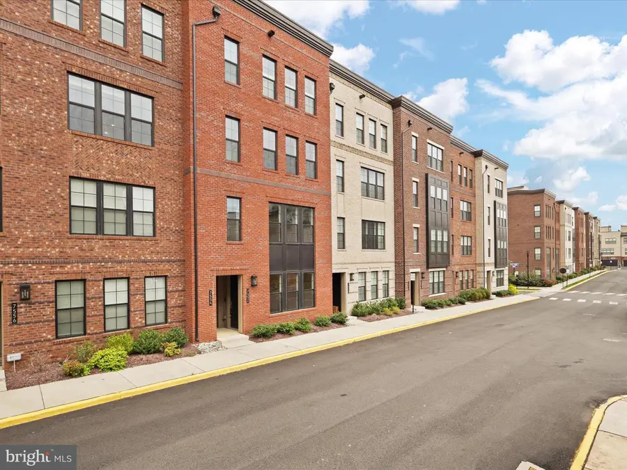 7552 Sawyer Farm Way #1405, McLean, VA 22102 - Image #3