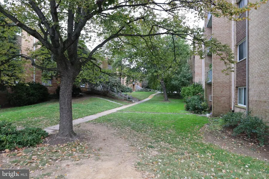 2906 Kings Chapel Rd #06/4, Falls Church, VA 22042 - Image #2