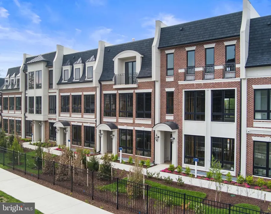 1622 Chain Bridge Rd, McLean, VA 22101 - Image #2