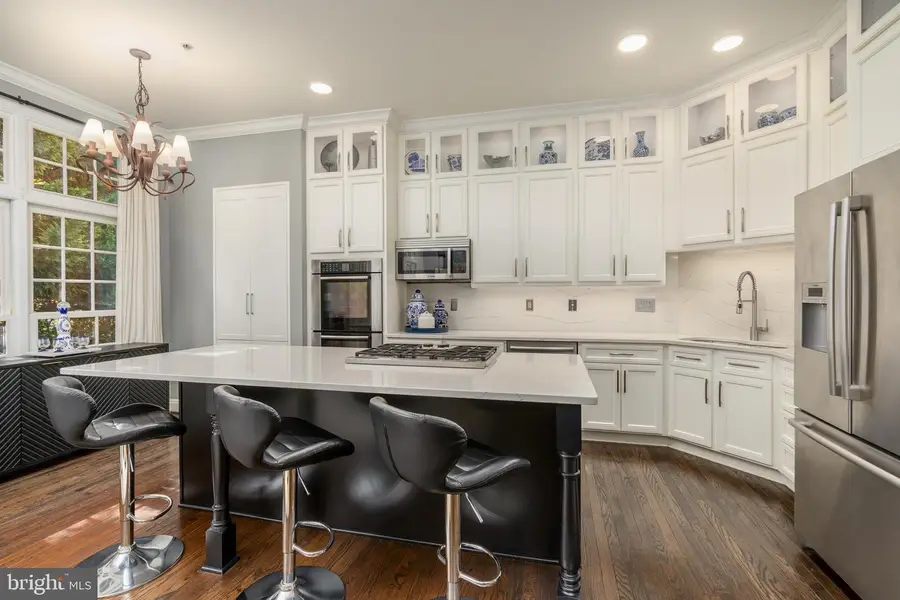 7486 Carriage Hills Dr, McLean, VA 22102 - Image #2