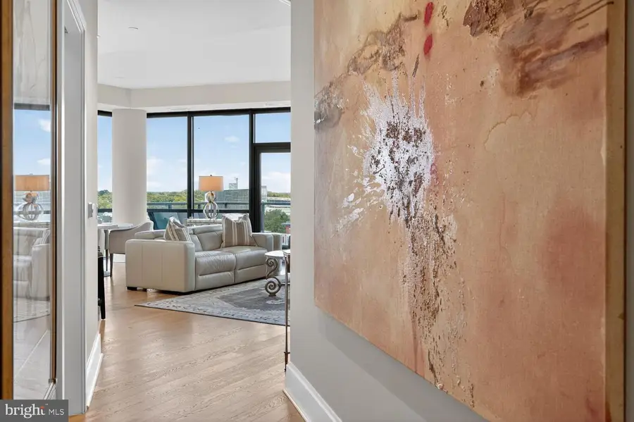 7887 Jones Branch Dr #702, McLean, VA 22102 - Image #2