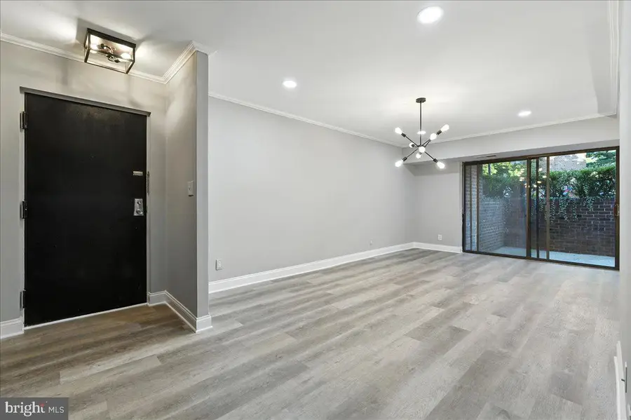 7809 Dassett Ct #101, Annandale, VA 22003 - Image #2