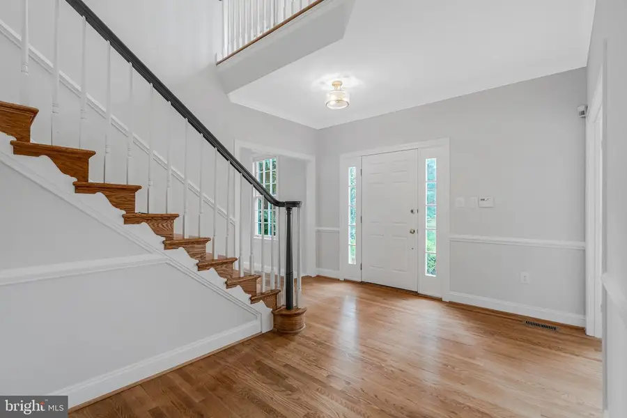 1200 Chadsworth Ct, McLean, VA 22102 - Image #3