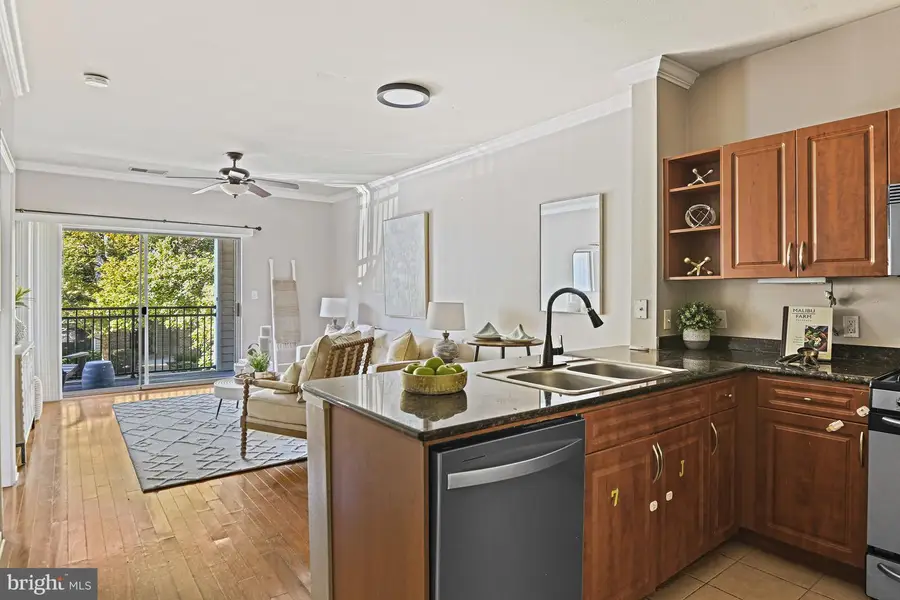 12945 Centre Park Cir #208, Herndon, VA 20171 - Image #2