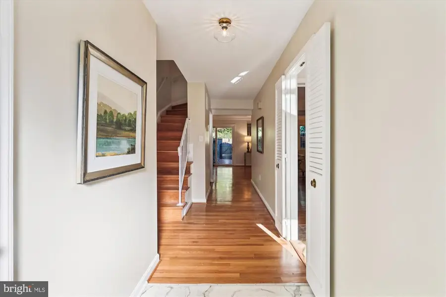 7370 Eldorado St, McLean, VA 22102 - Image #3