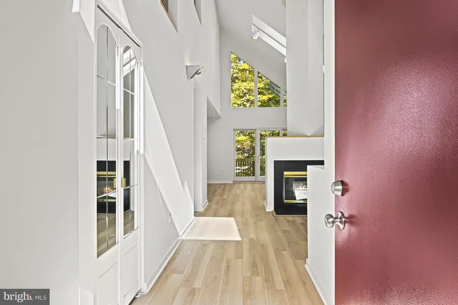 11504 Turnbridge Ln, Reston, VA 20194 - Image #3