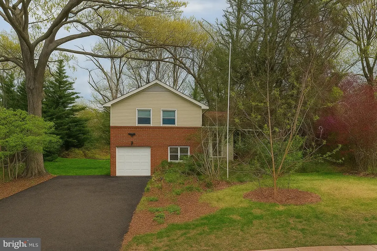 239 Old Courthouse Rd Ne, Vienna, VA 22180 - Image #1