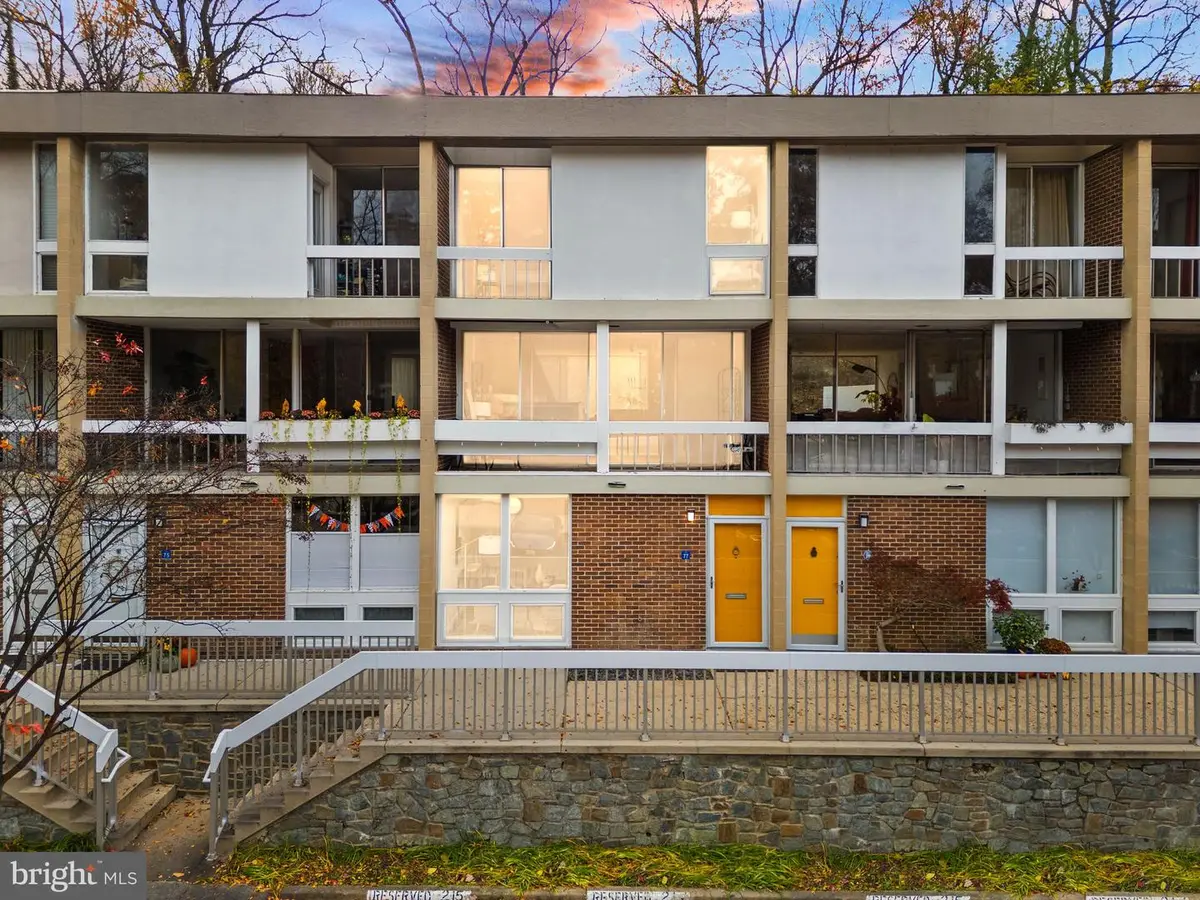 11577 Maple Ridge Rd, Reston, VA 20190 - Image #1