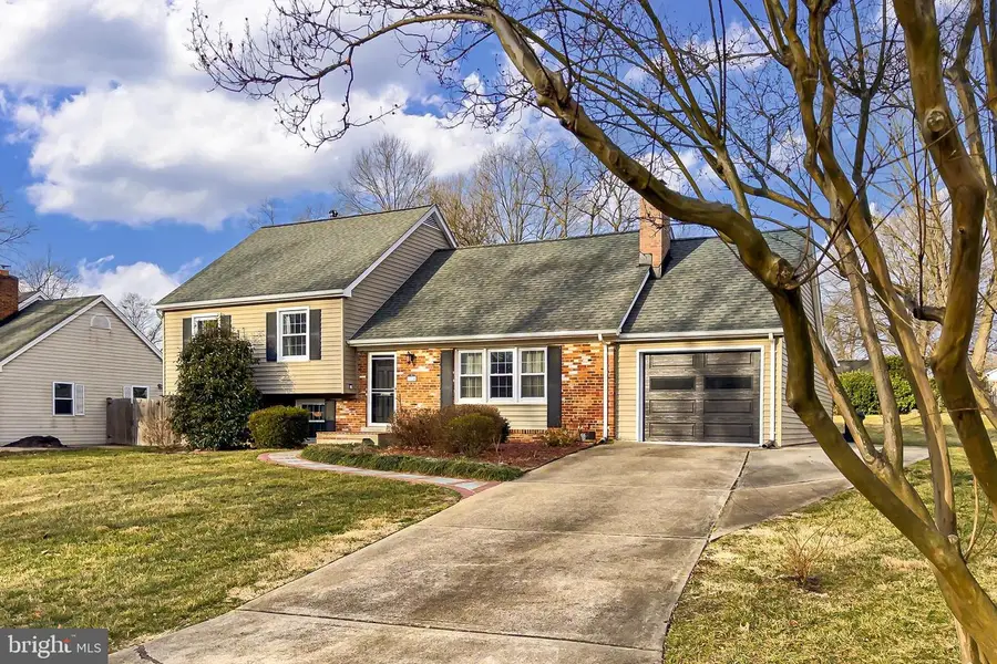 8324 Lilac Ln, Alexandria, VA 22308 - Image #3