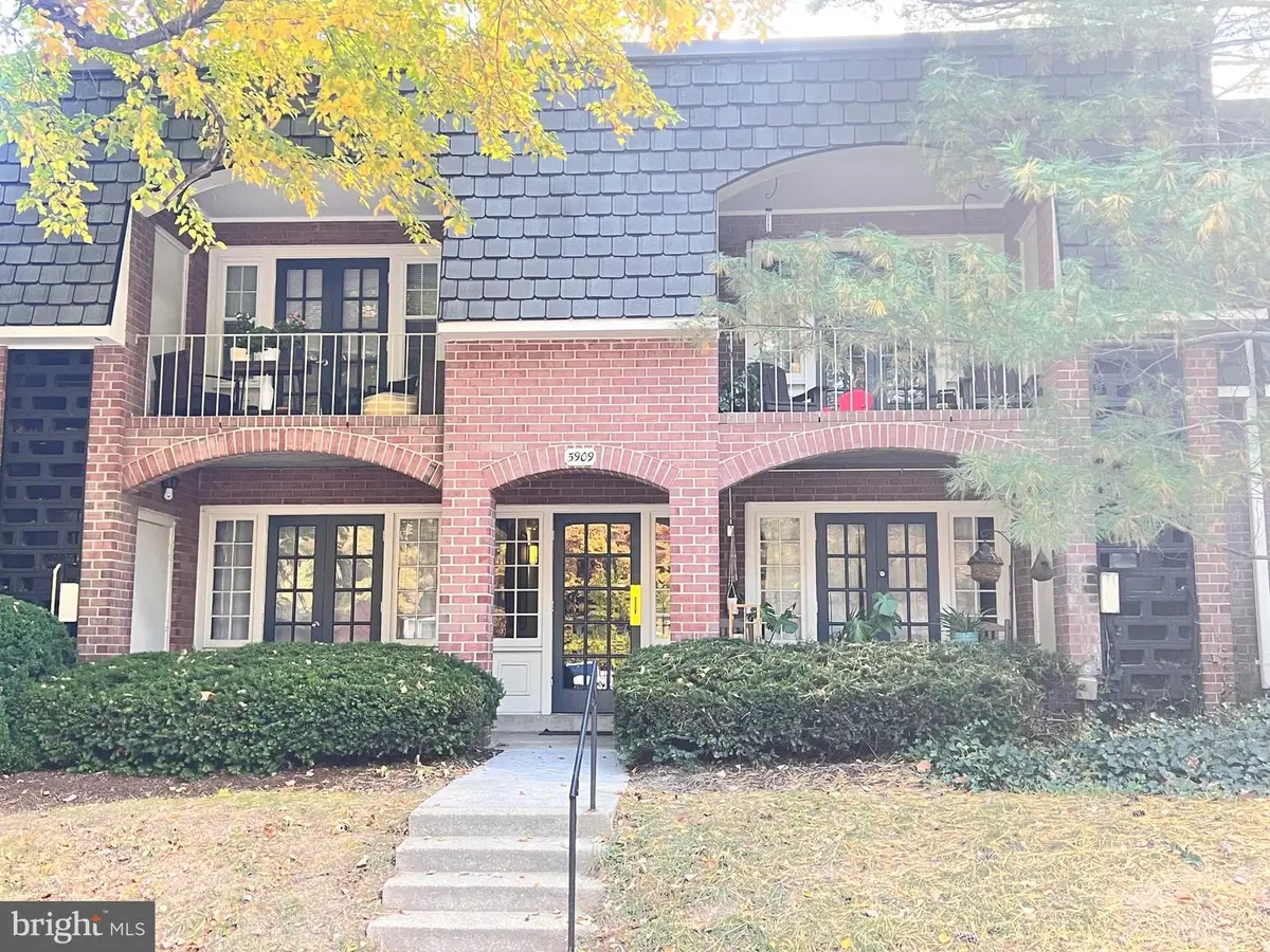 5909-d Prince James Dr #d, Springfield, VA 22152 - Image #1