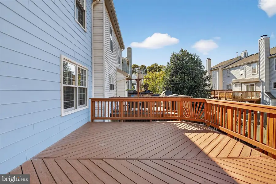 6004 Keble Dr, Alexandria, VA 22315 - Image #3