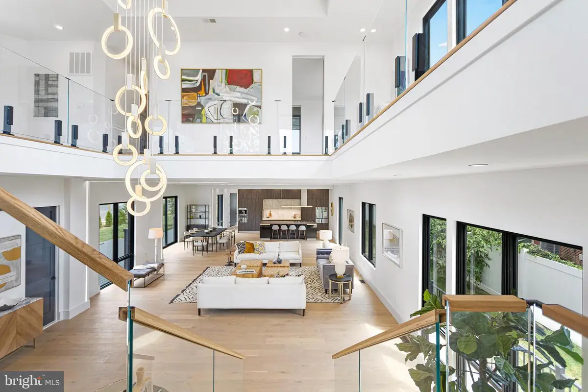 1733 Chain Bridge Rd, McLean, VA 22101 - Image #1