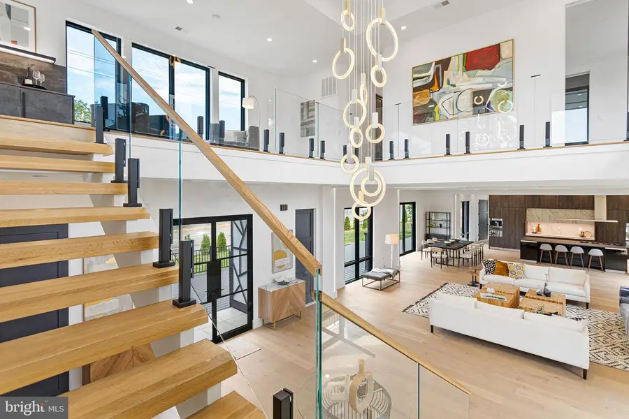 1733 Chain Bridge Rd, McLean, VA 22101 - Image #3