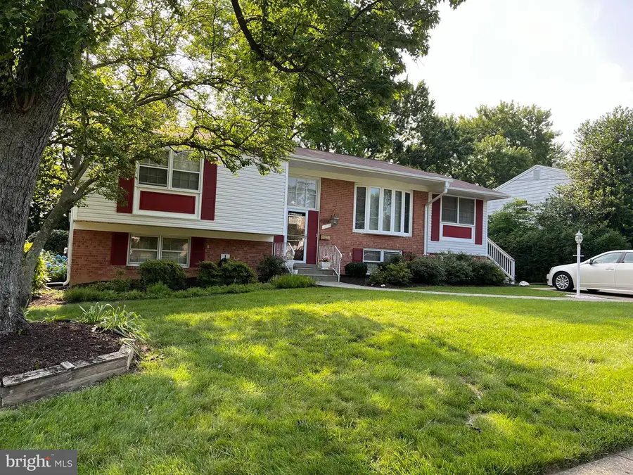 6009 Jennings Ln, Springfield, VA 22150 - #3