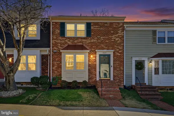 4831 Nash Dr, FAIRFAX, VA 22032