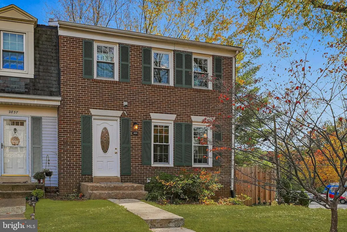 2839 Knollside Ln, Vienna, VA 22180 - Image #1