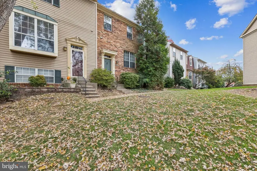 9606 Blake Ln, Fairfax, VA 22031 - Image #2