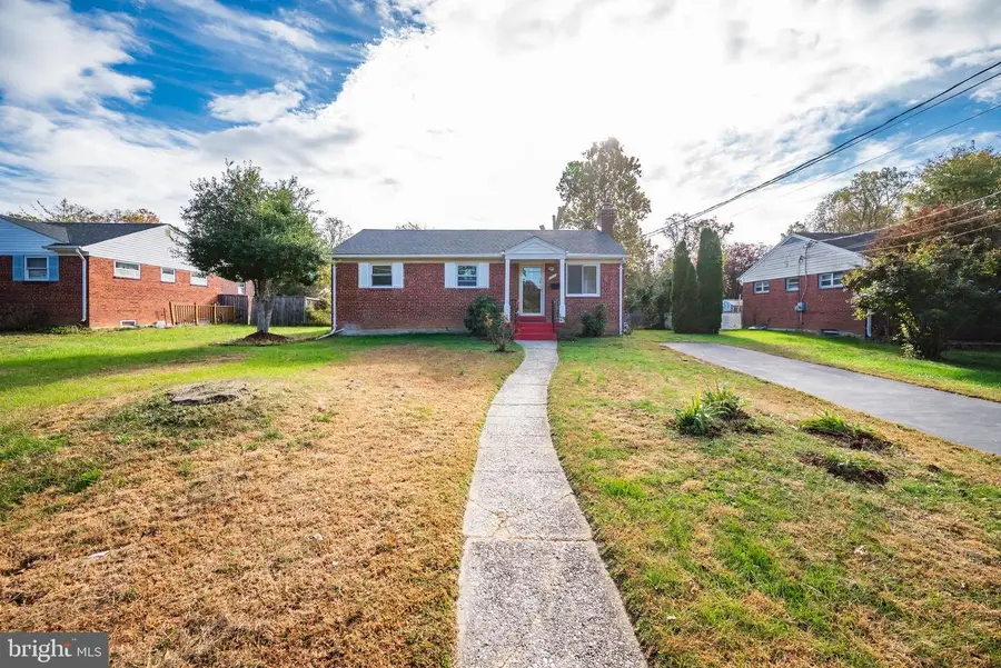 3215 Parkwood Ter, Falls Church, VA 22042 - Image #3