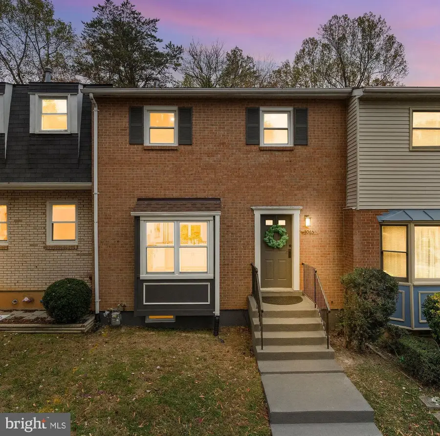 3065 White Birch Ct, Fairfax, VA 22031 - Image #3
