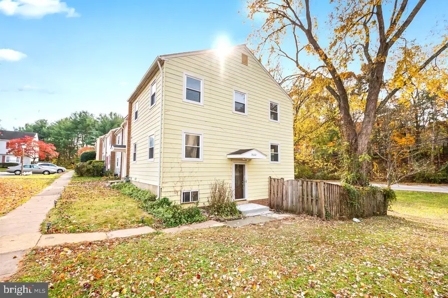 9662 Westport Ln, Burke, VA 22015 - Image #2