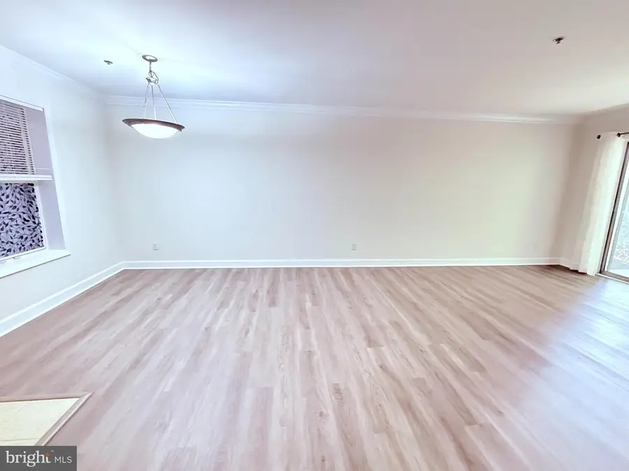 3179 Summit Square Dr #2-b5, Oakton, VA 22124 - Image #2