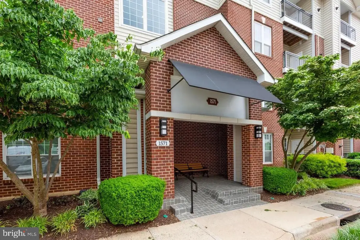 1571 Spring Gate Dr #6209, McLean, VA 22102 - Image #1